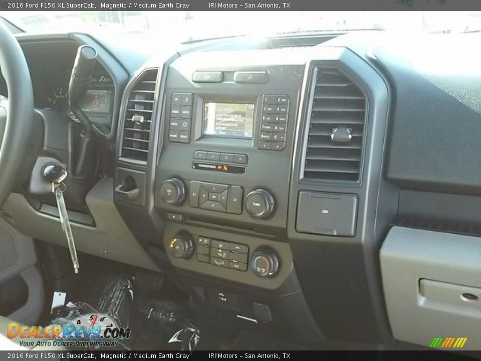 2016 Ford F150 XL SuperCab Magnetic / Medium Earth Gray Photo #16