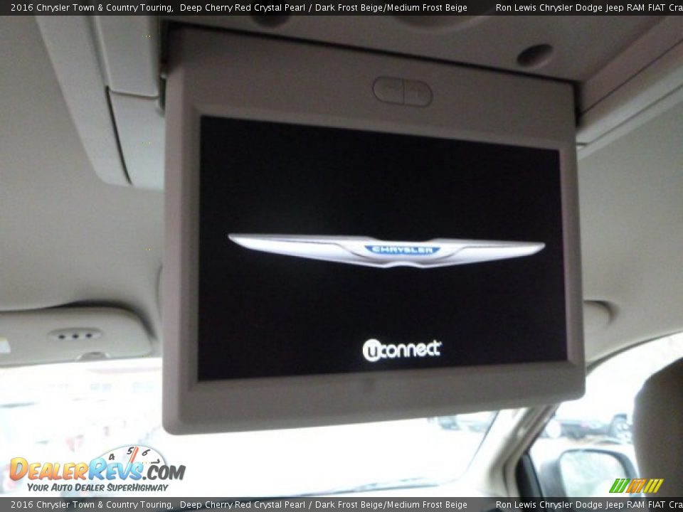 2016 Chrysler Town & Country Touring Deep Cherry Red Crystal Pearl / Dark Frost Beige/Medium Frost Beige Photo #4