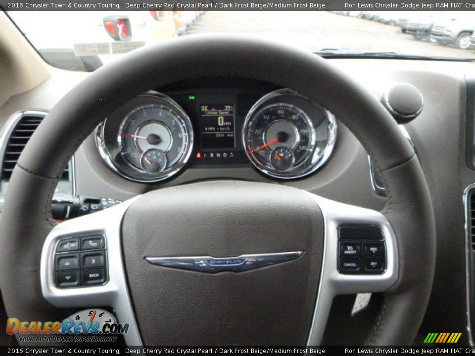 2016 Chrysler Town & Country Touring Deep Cherry Red Crystal Pearl / Dark Frost Beige/Medium Frost Beige Photo #18