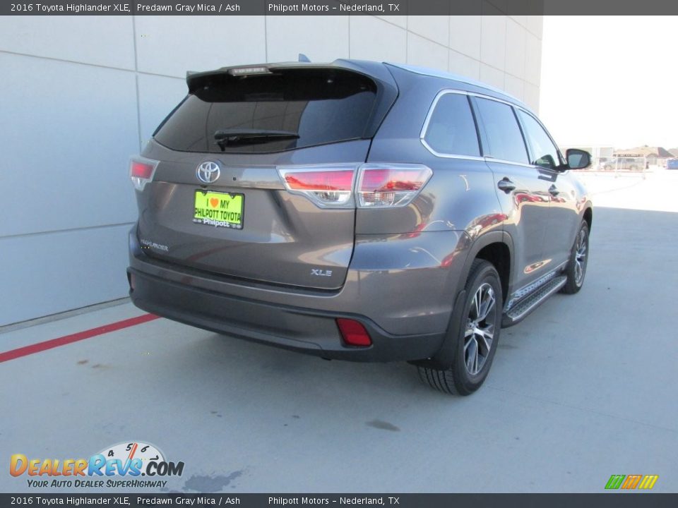 2016 Toyota Highlander XLE Predawn Gray Mica / Ash Photo #4