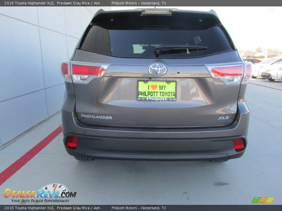 2016 Toyota Highlander XLE Predawn Gray Mica / Ash Photo #5