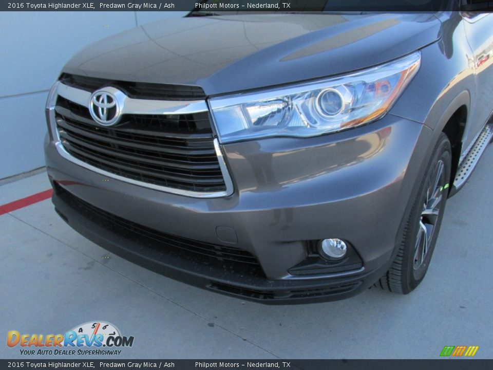 2016 Toyota Highlander XLE Predawn Gray Mica / Ash Photo #10