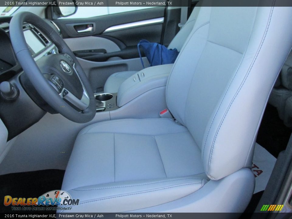 2016 Toyota Highlander XLE Predawn Gray Mica / Ash Photo #23