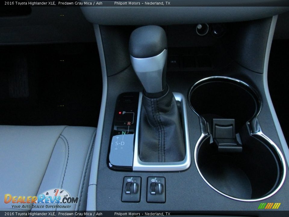 2016 Toyota Highlander XLE Predawn Gray Mica / Ash Photo #30