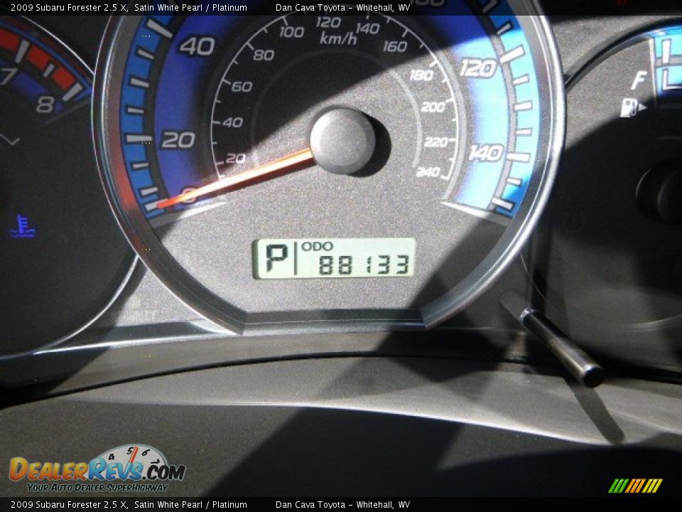 2009 Subaru Forester 2.5 X Satin White Pearl / Platinum Photo #18