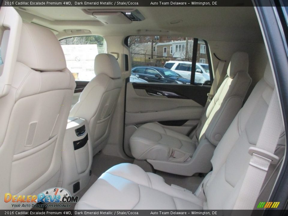 2016 Cadillac Escalade Premium 4WD Dark Emerald Metallic / Shale/Cocoa Photo #8