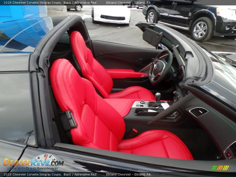 Front Seat of 2016 Chevrolet Corvette Stingray Coupe Photo #4