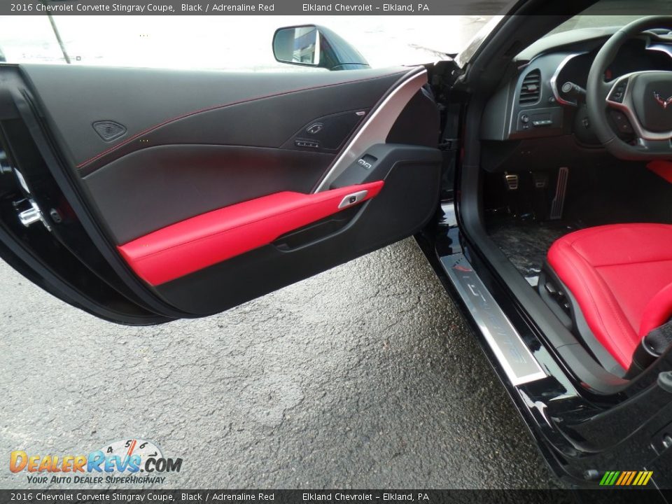 2016 Chevrolet Corvette Stingray Coupe Black / Adrenaline Red Photo #17