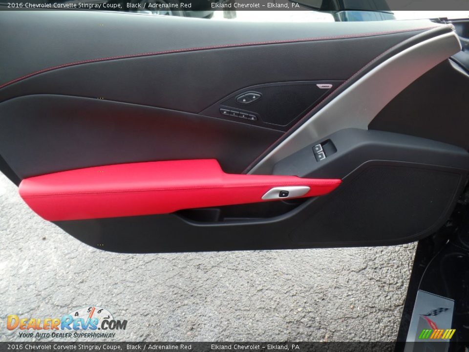 Door Panel of 2016 Chevrolet Corvette Stingray Coupe Photo #18