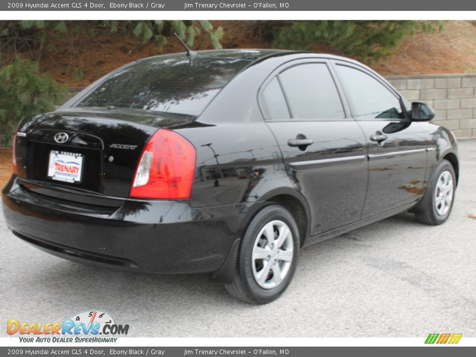2009 Hyundai Accent GLS 4 Door Ebony Black / Gray Photo #3