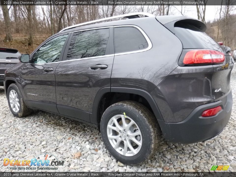2016 Jeep Cherokee Latitude 4x4 Granite Crystal Metallic / Black Photo #2
