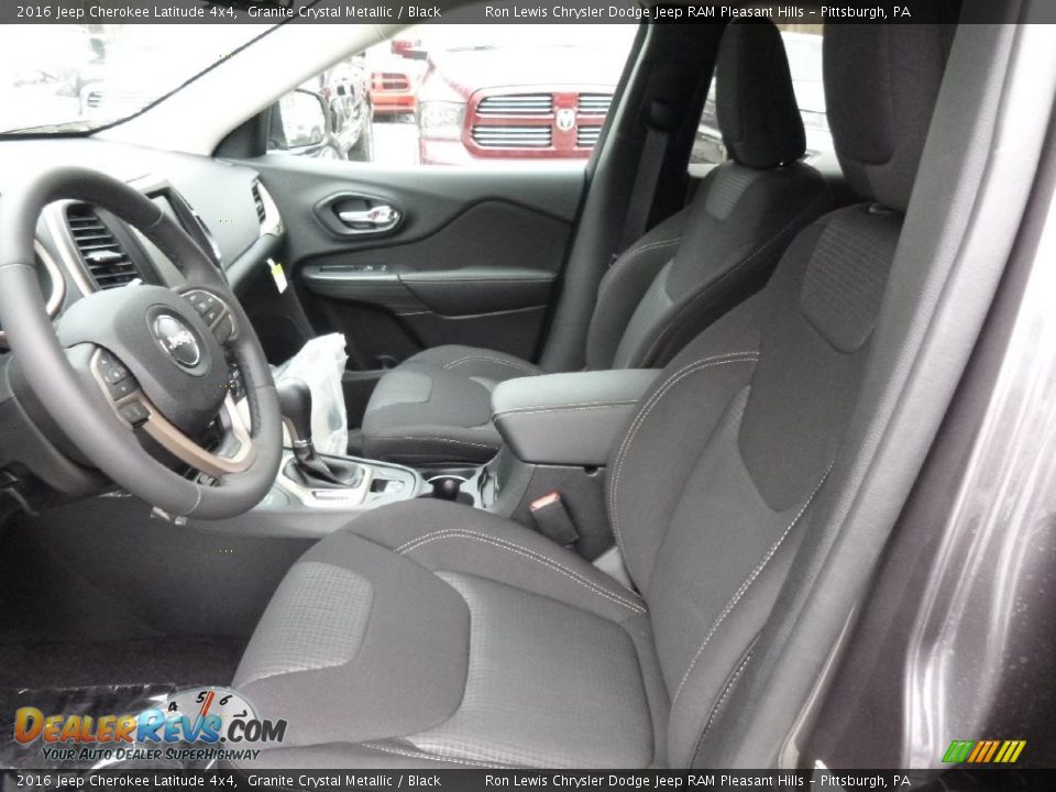 2016 Jeep Cherokee Latitude 4x4 Granite Crystal Metallic / Black Photo #8