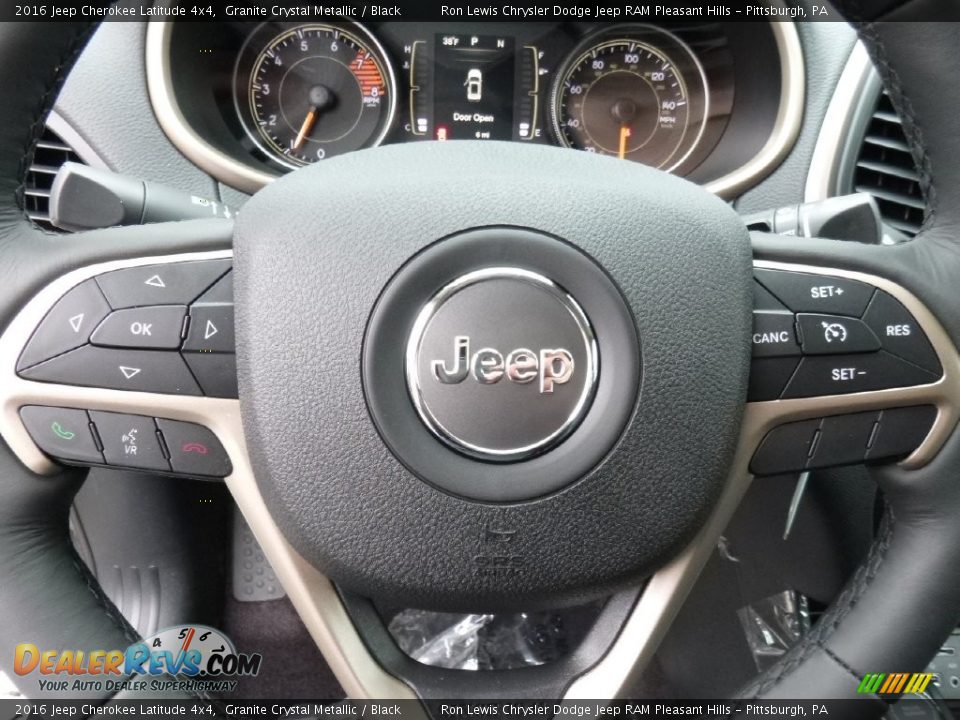 2016 Jeep Cherokee Latitude 4x4 Granite Crystal Metallic / Black Photo #14