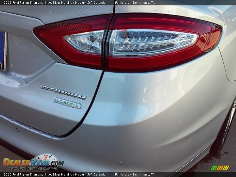 2016 Ford Fusion Titanium Ingot Silver Metallic / Medium Soft Ceramic Photo #10