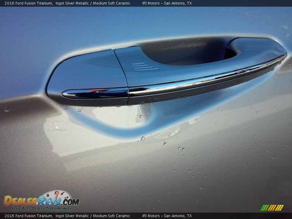 2016 Ford Fusion Titanium Ingot Silver Metallic / Medium Soft Ceramic Photo #17