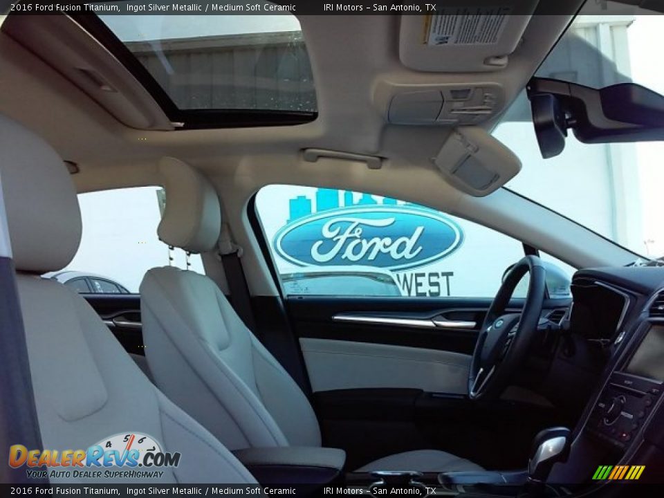 2016 Ford Fusion Titanium Ingot Silver Metallic / Medium Soft Ceramic Photo #24