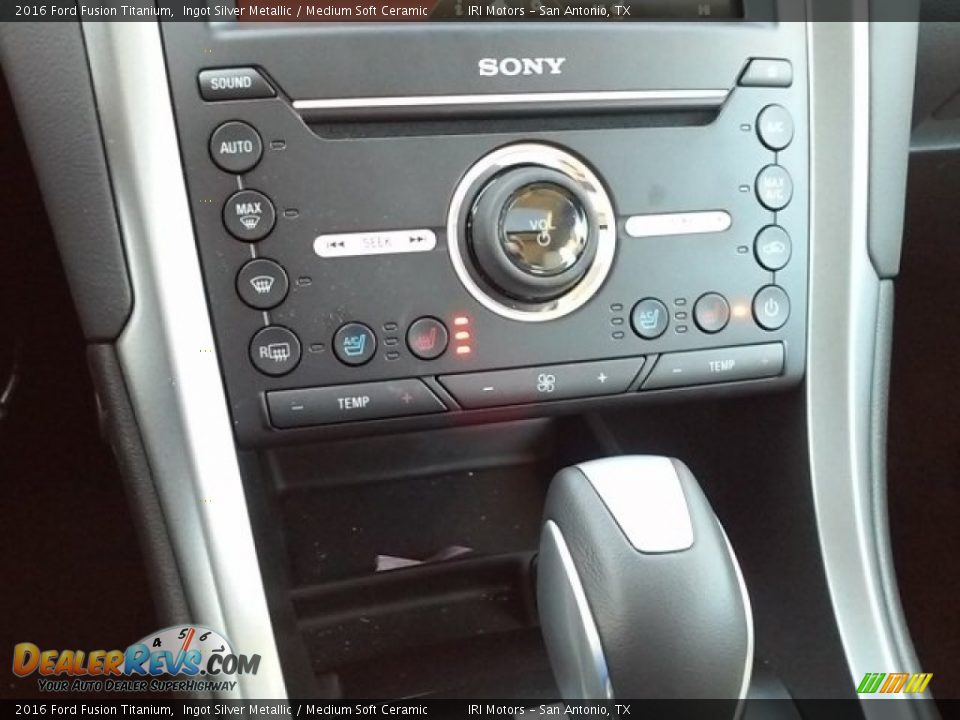 2016 Ford Fusion Titanium Ingot Silver Metallic / Medium Soft Ceramic Photo #33