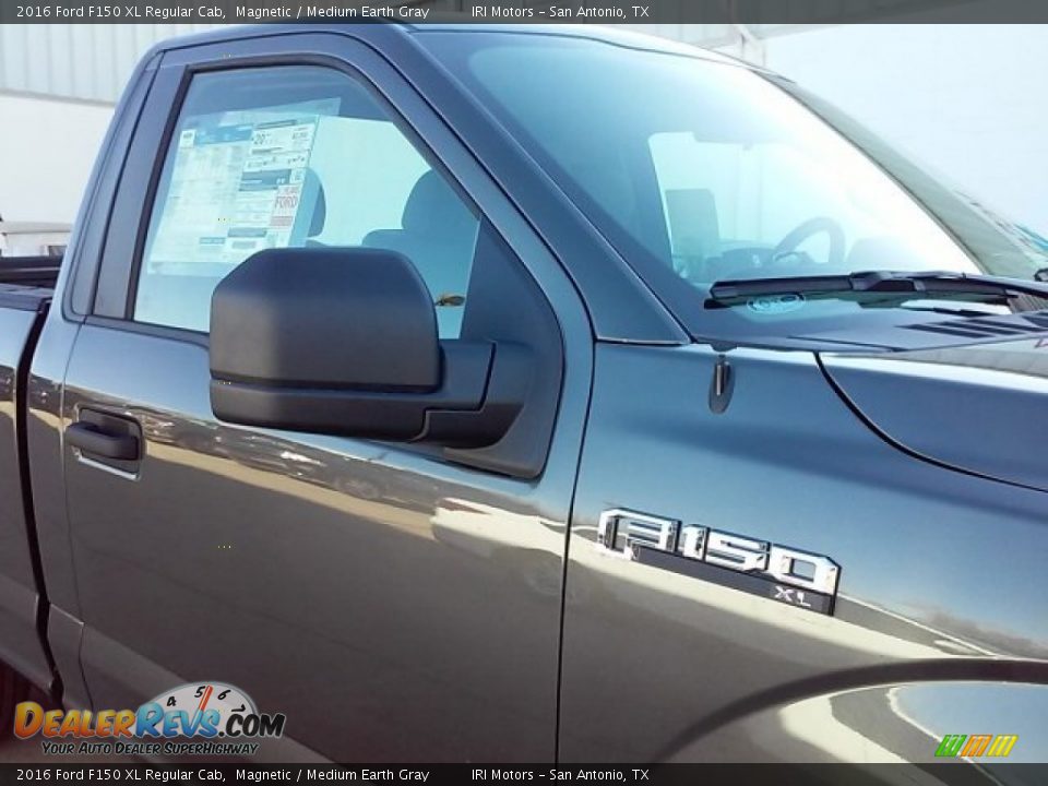 2016 Ford F150 XL Regular Cab Magnetic / Medium Earth Gray Photo #5