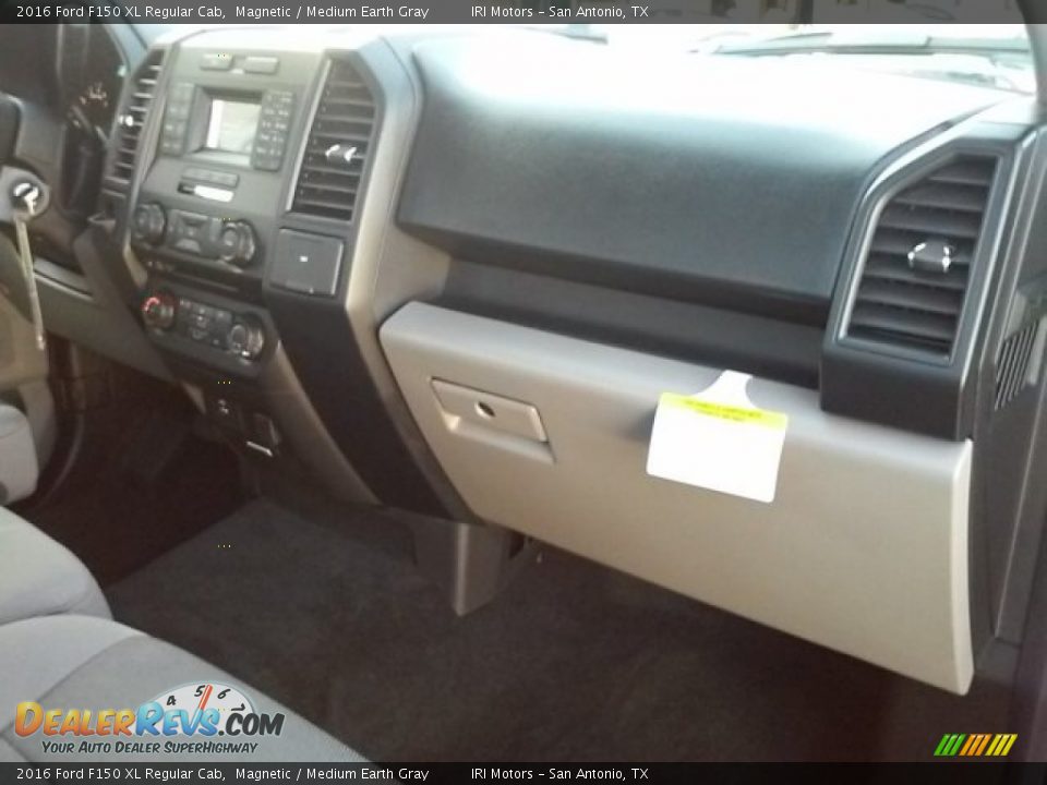 2016 Ford F150 XL Regular Cab Magnetic / Medium Earth Gray Photo #14