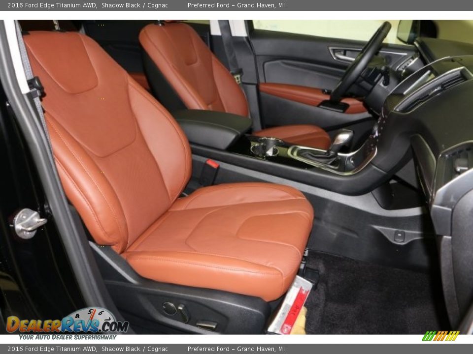 Front Seat of 2016 Ford Edge Titanium AWD Photo #10