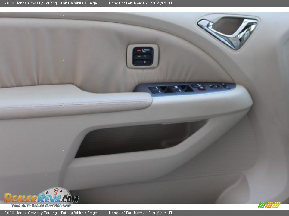 2010 Honda Odyssey Touring Taffeta White / Beige Photo #7