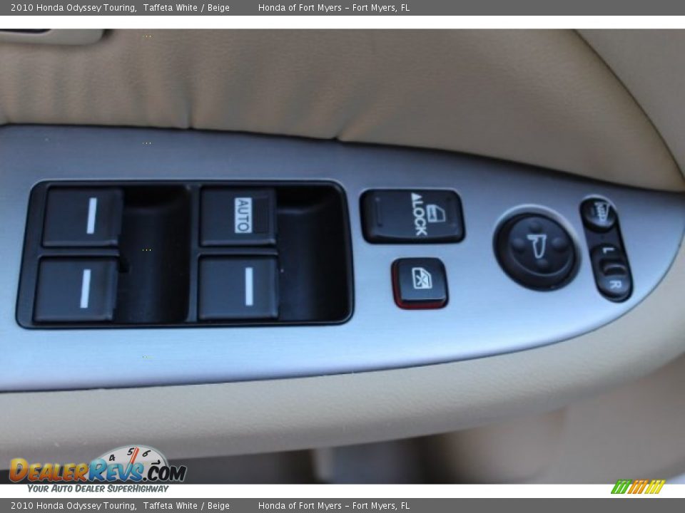 2010 Honda Odyssey Touring Taffeta White / Beige Photo #8