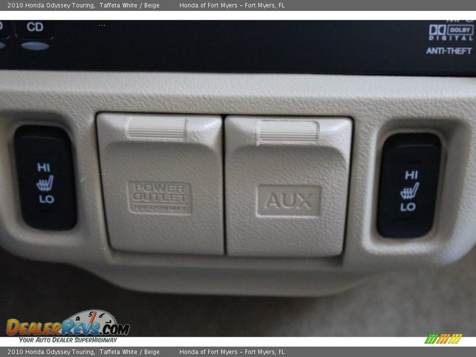 2010 Honda Odyssey Touring Taffeta White / Beige Photo #24