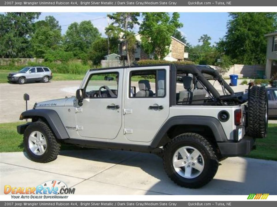 2007 Jeep Wrangler Unlimited Rubicon 4x4 Bright Silver Metallic / Dark Slate Gray/Medium Slate Gray Photo #2