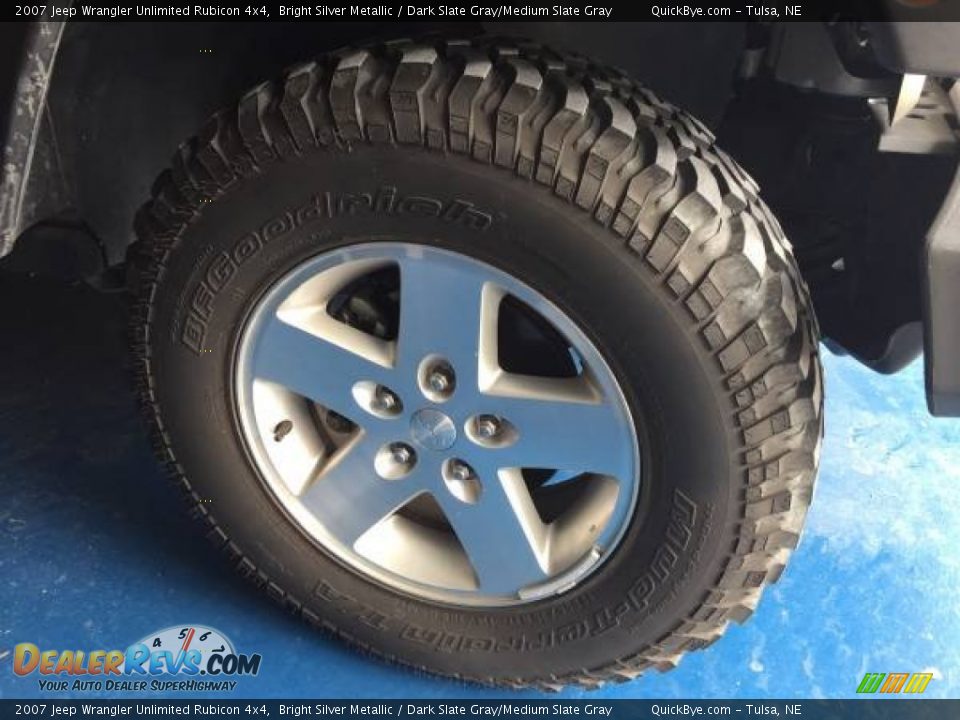 2007 Jeep Wrangler Unlimited Rubicon 4x4 Bright Silver Metallic / Dark Slate Gray/Medium Slate Gray Photo #8