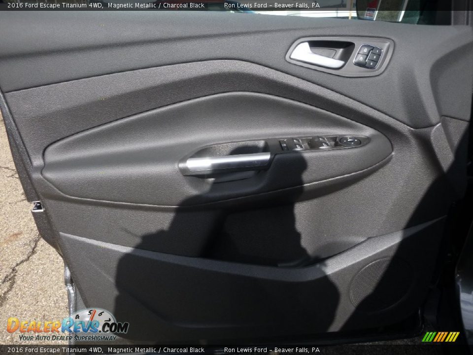 2016 Ford Escape Titanium 4WD Magnetic Metallic / Charcoal Black Photo #12