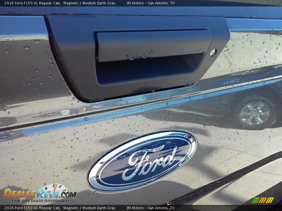 2016 Ford F150 XL Regular Cab Magnetic / Medium Earth Gray Photo #18