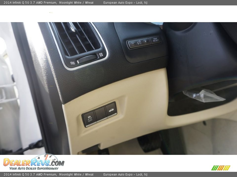 2014 Infiniti Q 50 3.7 AWD Premium Moonlight White / Wheat Photo #20