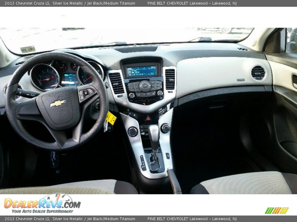 2013 Chevrolet Cruze LS Silver Ice Metallic / Jet Black/Medium Titanium Photo #12