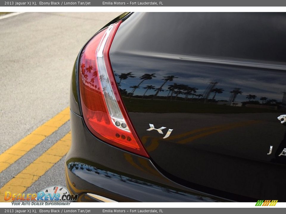 2013 Jaguar XJ XJ Ebony Black / London Tan/Jet Photo #10