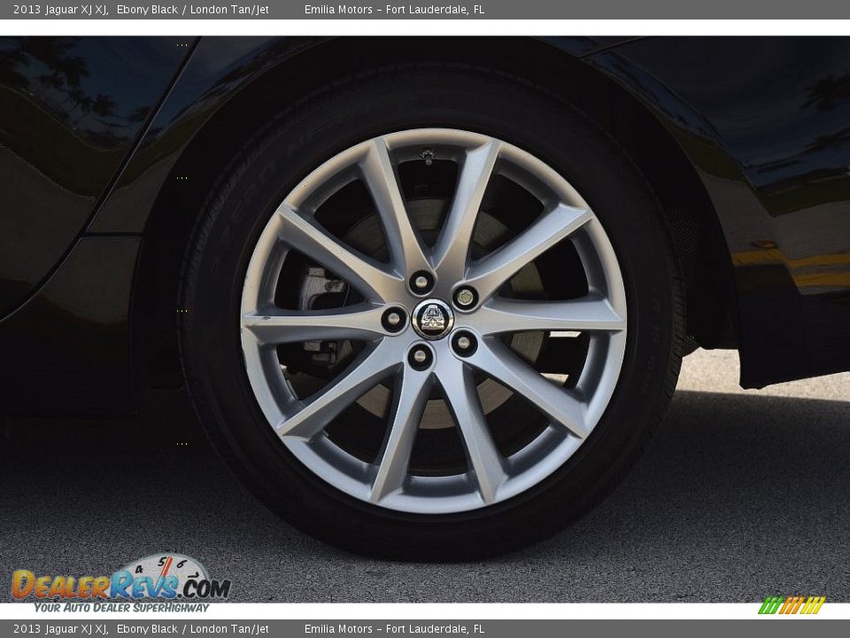 2013 Jaguar XJ XJ Ebony Black / London Tan/Jet Photo #16