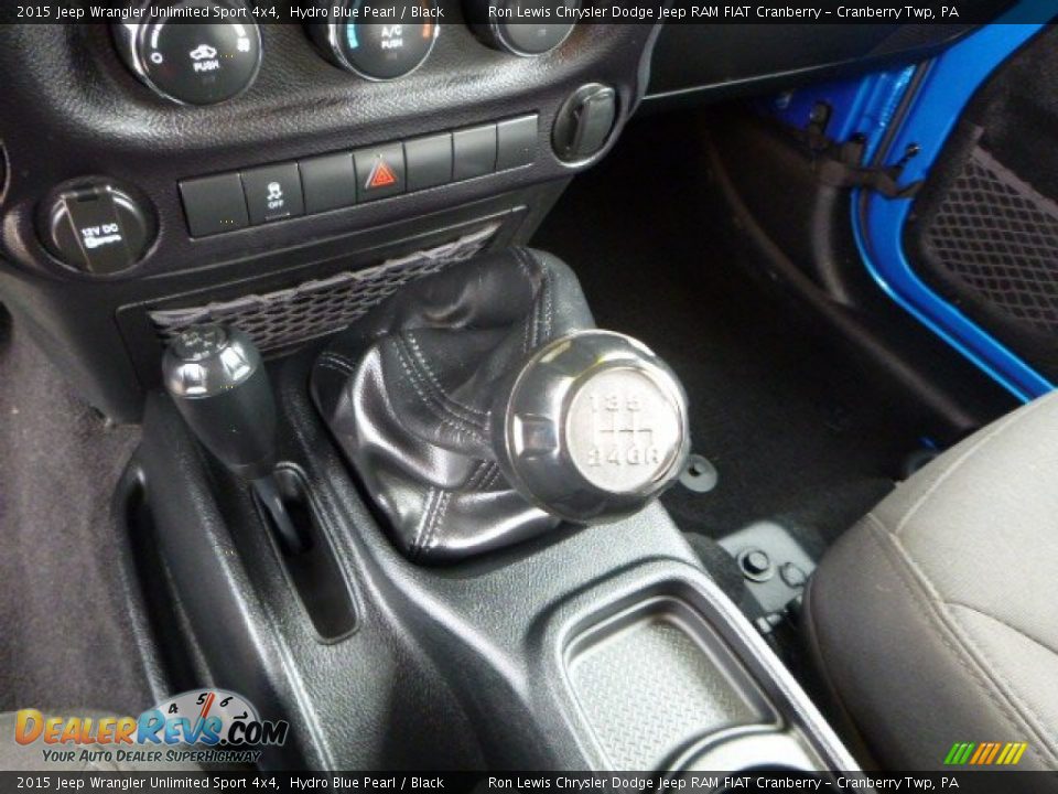 2015 Jeep Wrangler Unlimited Sport 4x4 Hydro Blue Pearl / Black Photo #19