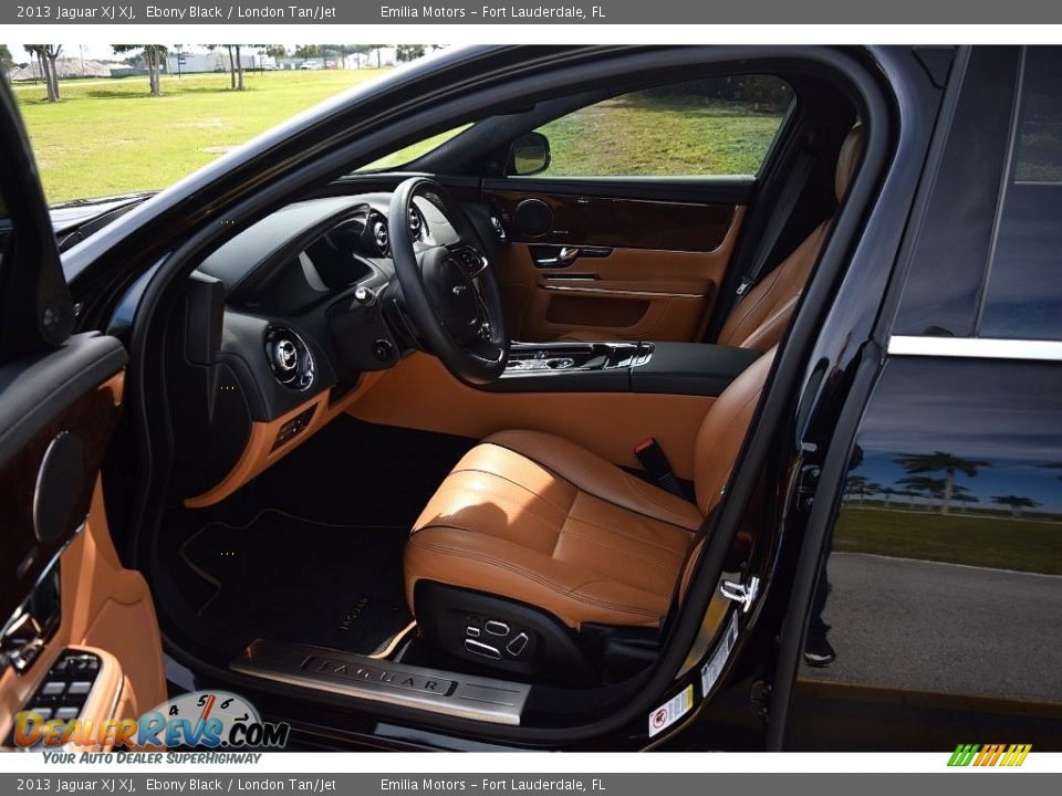 2013 Jaguar XJ XJ Ebony Black / London Tan/Jet Photo #17