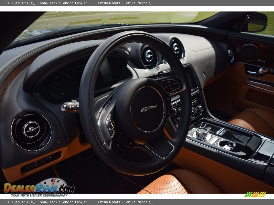 2013 Jaguar XJ XJ Ebony Black / London Tan/Jet Photo #19