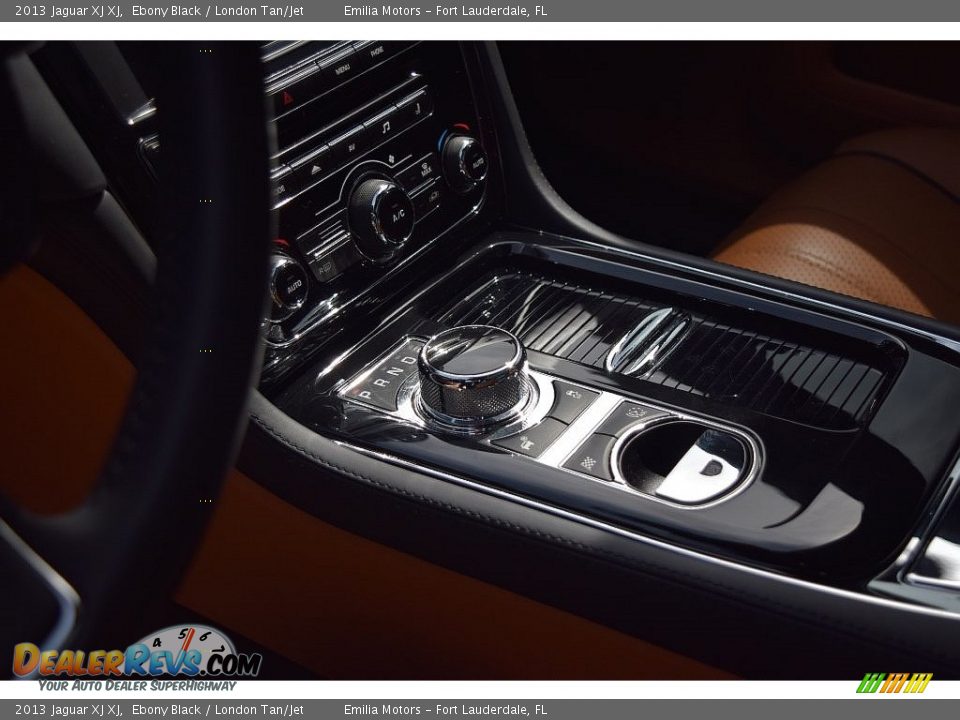 2013 Jaguar XJ XJ Ebony Black / London Tan/Jet Photo #20