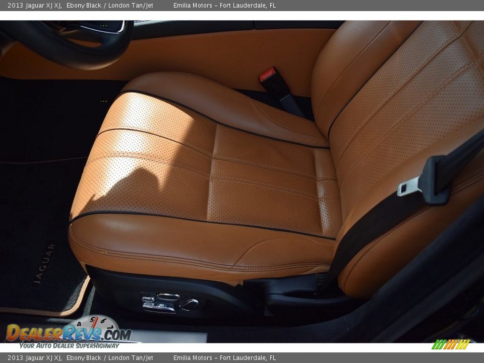 2013 Jaguar XJ XJ Ebony Black / London Tan/Jet Photo #22
