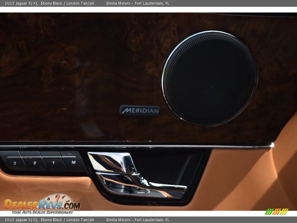 2013 Jaguar XJ XJ Ebony Black / London Tan/Jet Photo #24