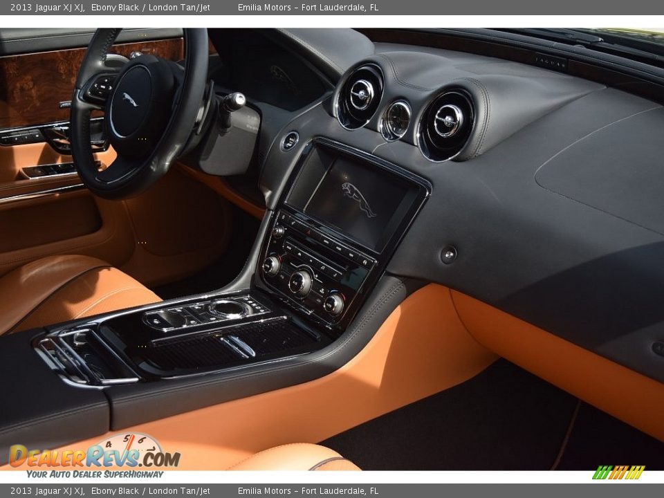 2013 Jaguar XJ XJ Ebony Black / London Tan/Jet Photo #30