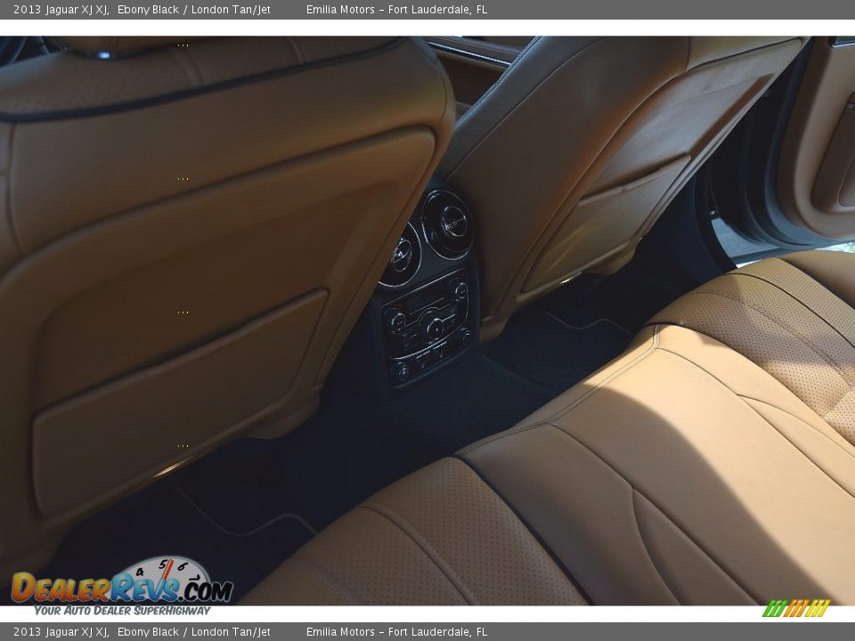 2013 Jaguar XJ XJ Ebony Black / London Tan/Jet Photo #34