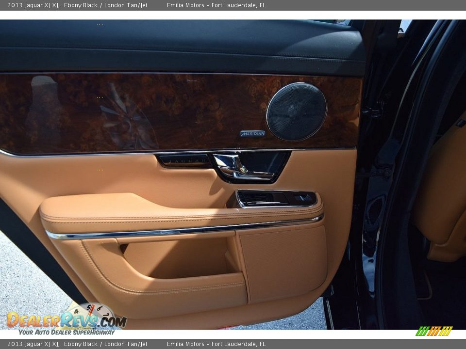 2013 Jaguar XJ XJ Ebony Black / London Tan/Jet Photo #35