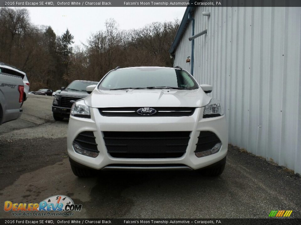 2016 Ford Escape SE 4WD Oxford White / Charcoal Black Photo #2