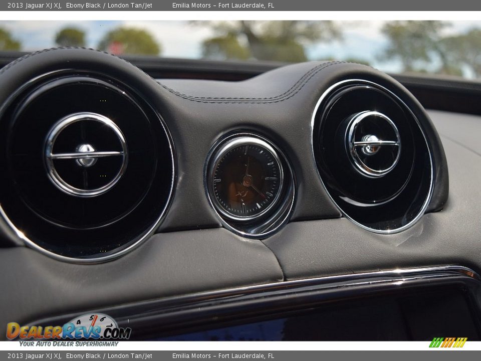 2013 Jaguar XJ XJ Ebony Black / London Tan/Jet Photo #44