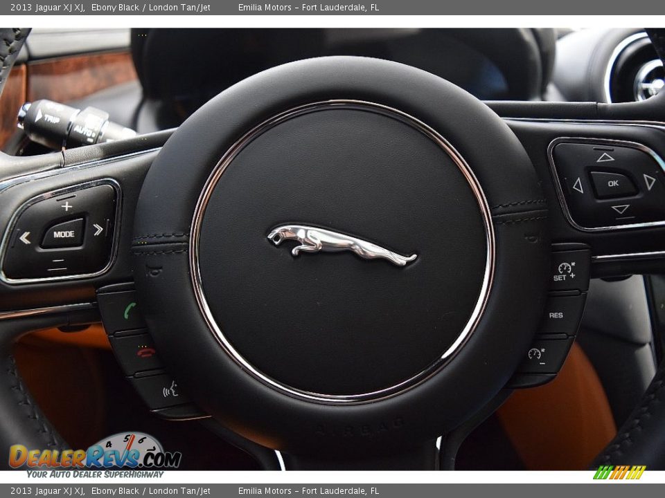 2013 Jaguar XJ XJ Ebony Black / London Tan/Jet Photo #50