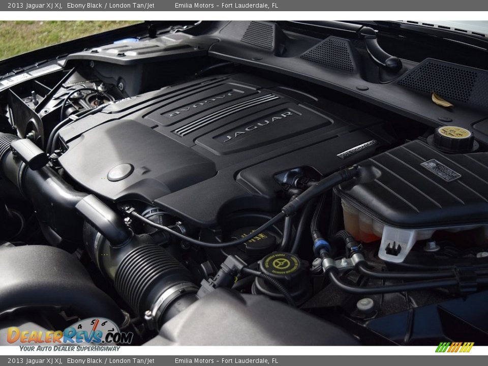 2013 Jaguar XJ XJ Ebony Black / London Tan/Jet Photo #52