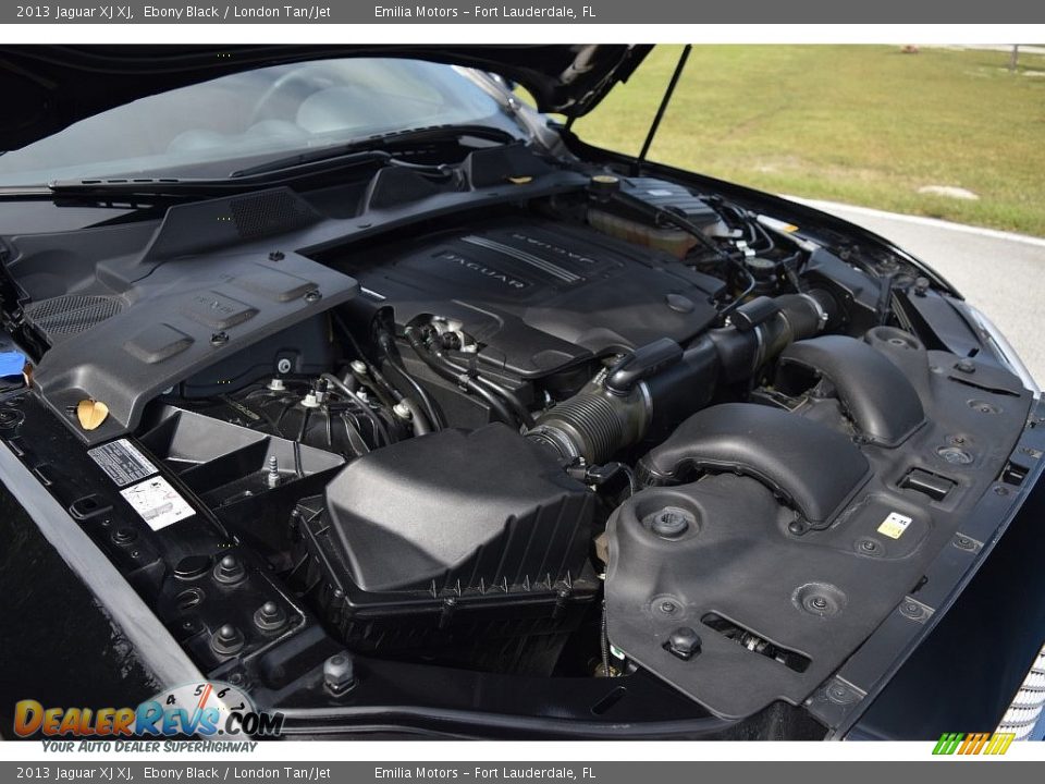 2013 Jaguar XJ XJ Ebony Black / London Tan/Jet Photo #54