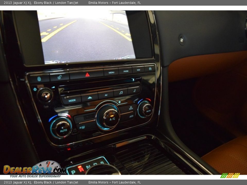 2013 Jaguar XJ XJ Ebony Black / London Tan/Jet Photo #62